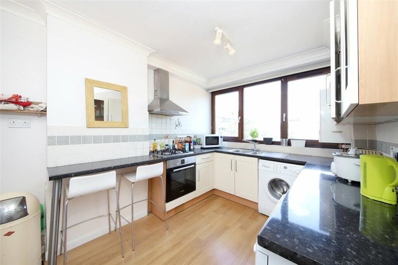 Room Hare Walk in Greater London