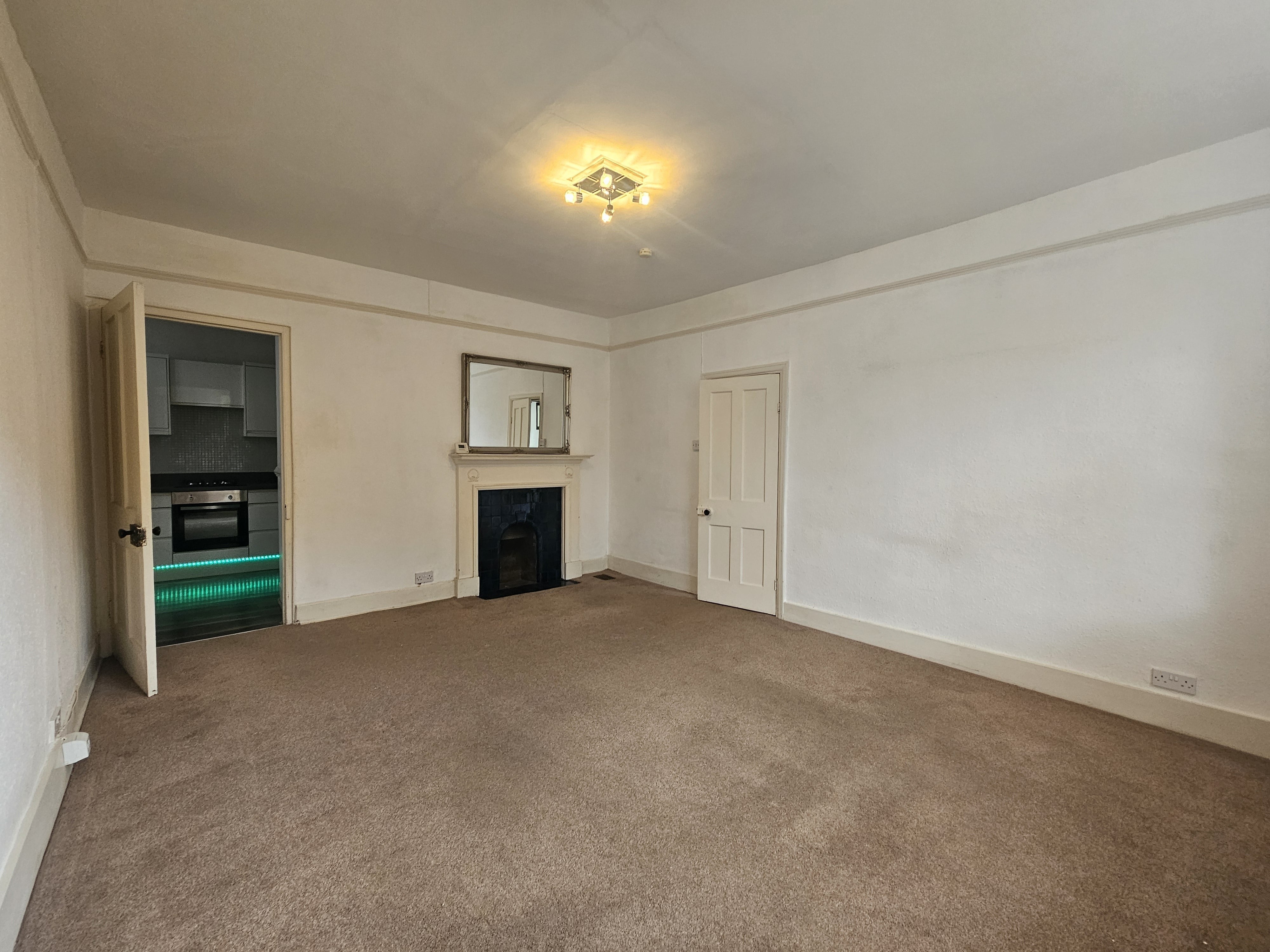 Flat Lower Erith Road in Torquay