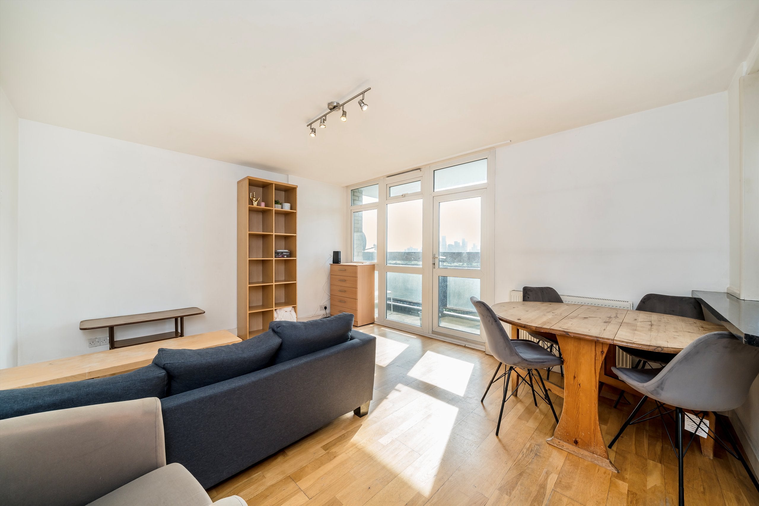 Flat Abbey Street in Greater London