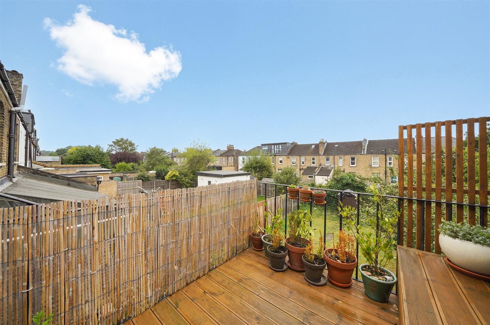 Flat Birkhall Road in Greater London