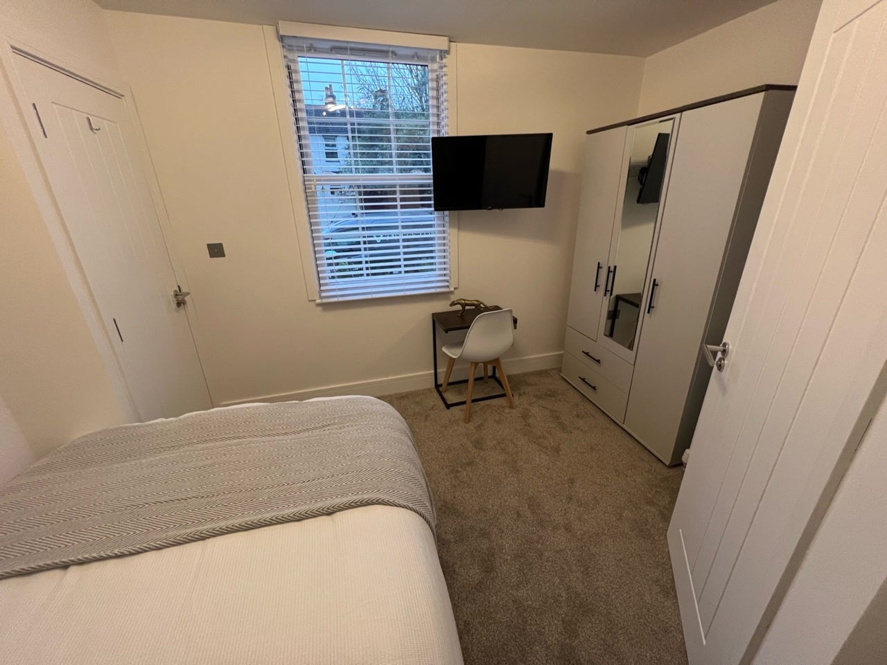 Room Saunders Street in Gillingham
