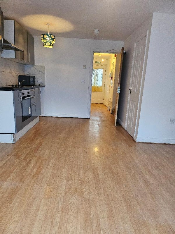 Flat Floathaven Close in Greater London
