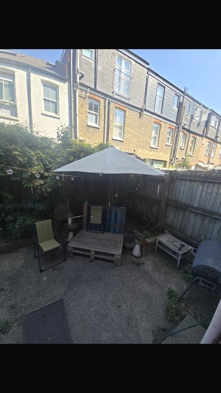 Room Galloway Road in Greater London