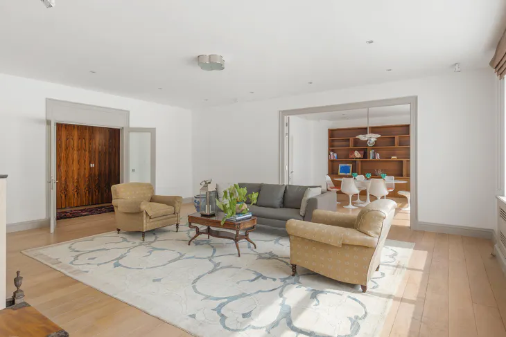 Flat St. James's Place in City of Westminster