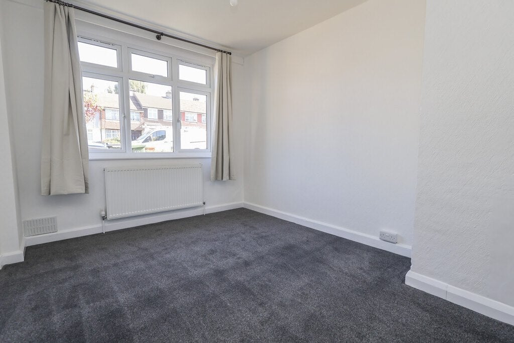 House Vincent Avenue in Greater London