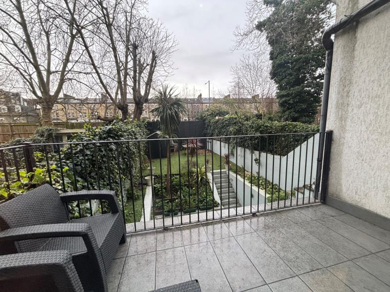 Flat Gwendwr Road in Greater London