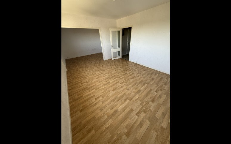 Flat Rue de la Nation in Issoudun