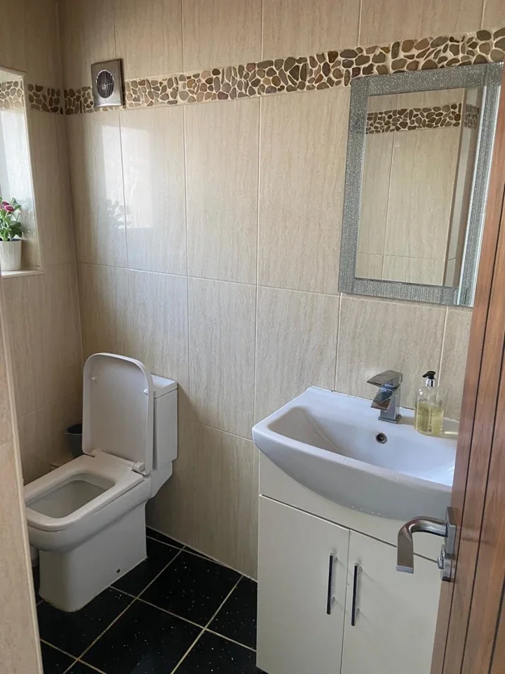 Room The Crossways in Greater London