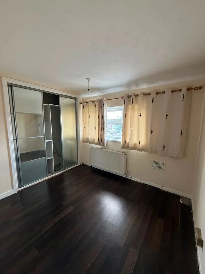 Flat Clare Road in Borough of Spelthorne