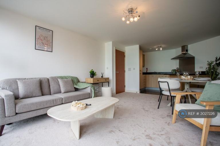Flat Worsdell Drive in Gateshead