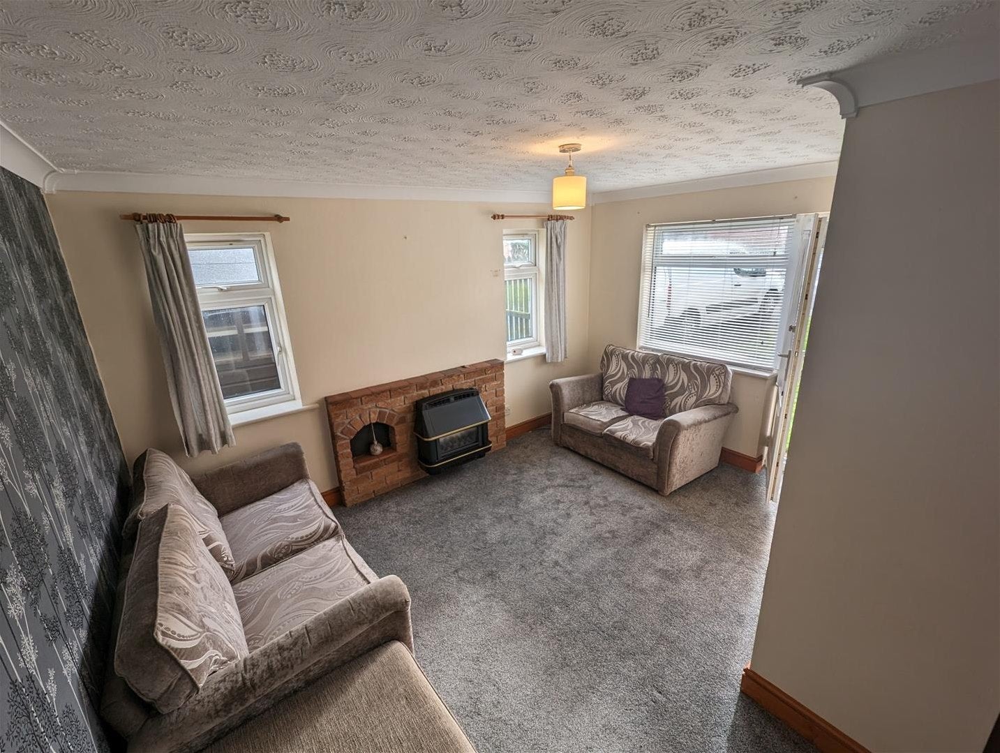 House Henley Drive in Wychavon