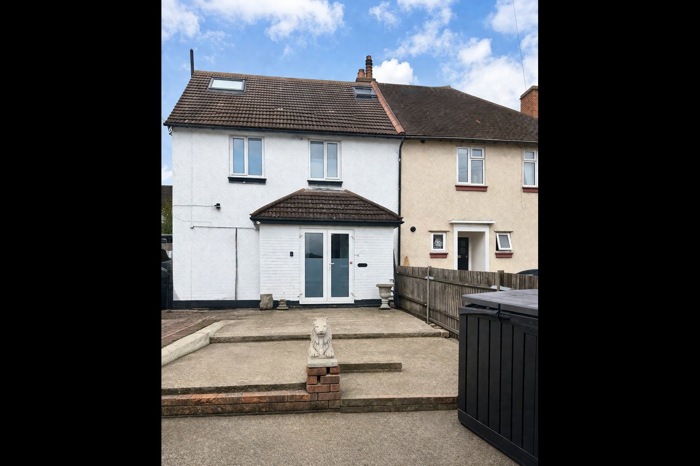 House Marvels Lane in Greater London