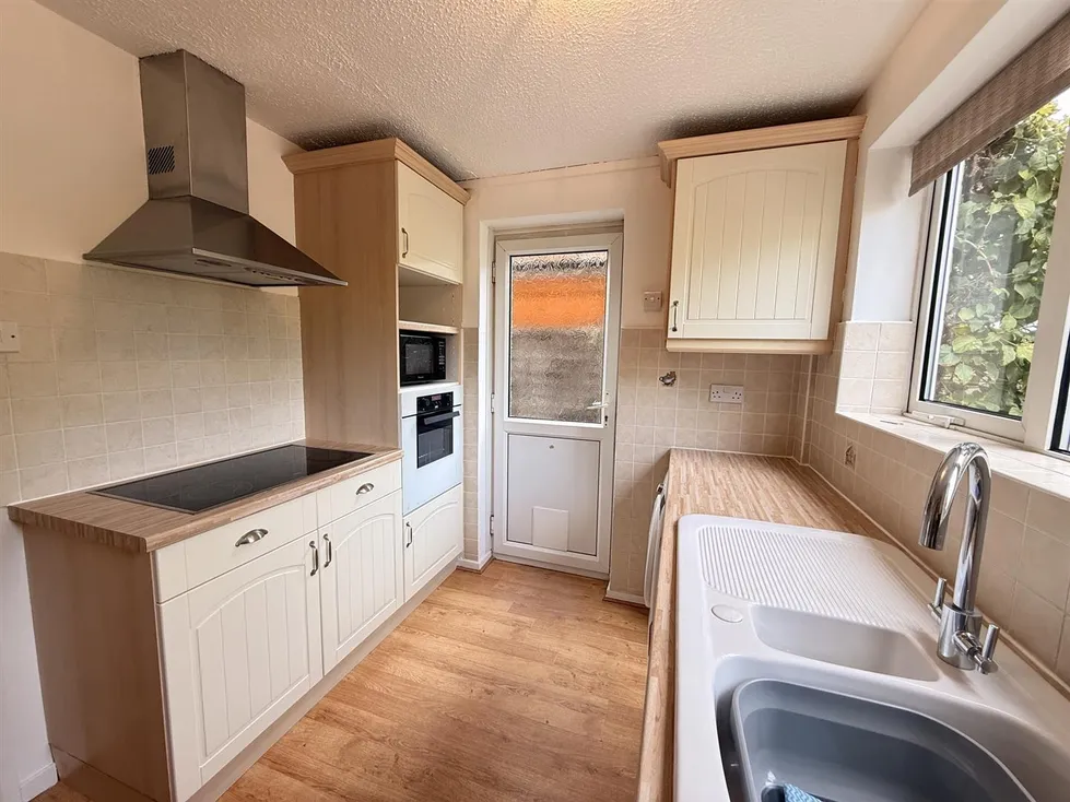 House Tile Barn Close in Rushmoor