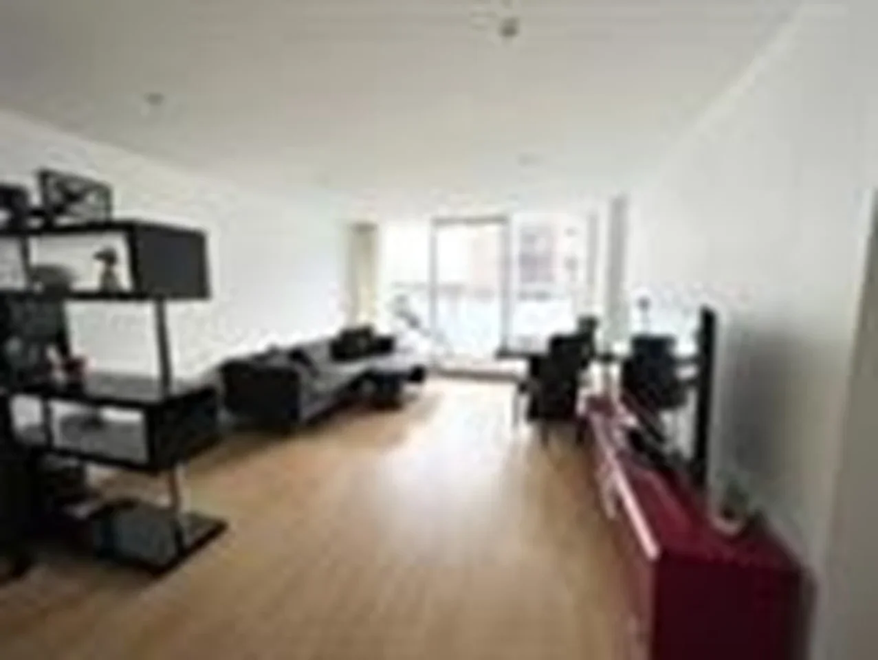 Flat Gallions Road in Greater London