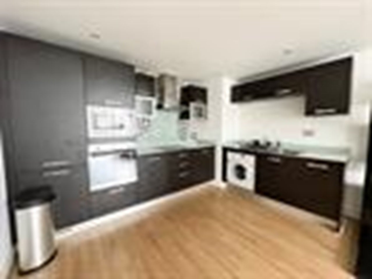 Flat Gallions Road in Greater London