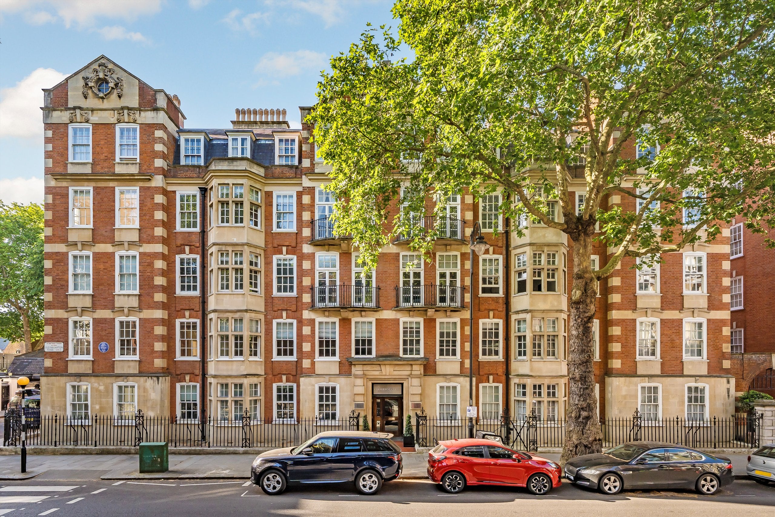 Flat The Little Boltons in Greater London