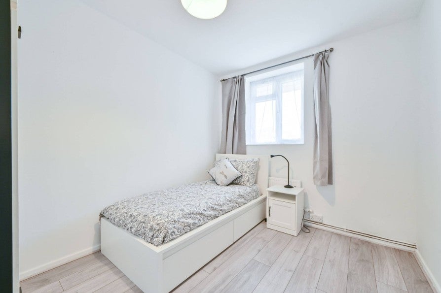 Flat Charlbert Street in City of Westminster