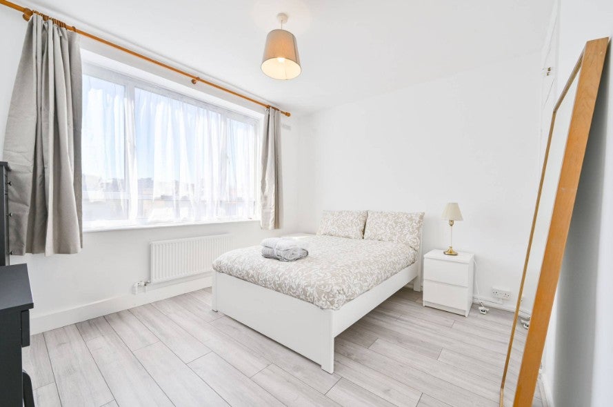 Flat Charlbert Street in City of Westminster
