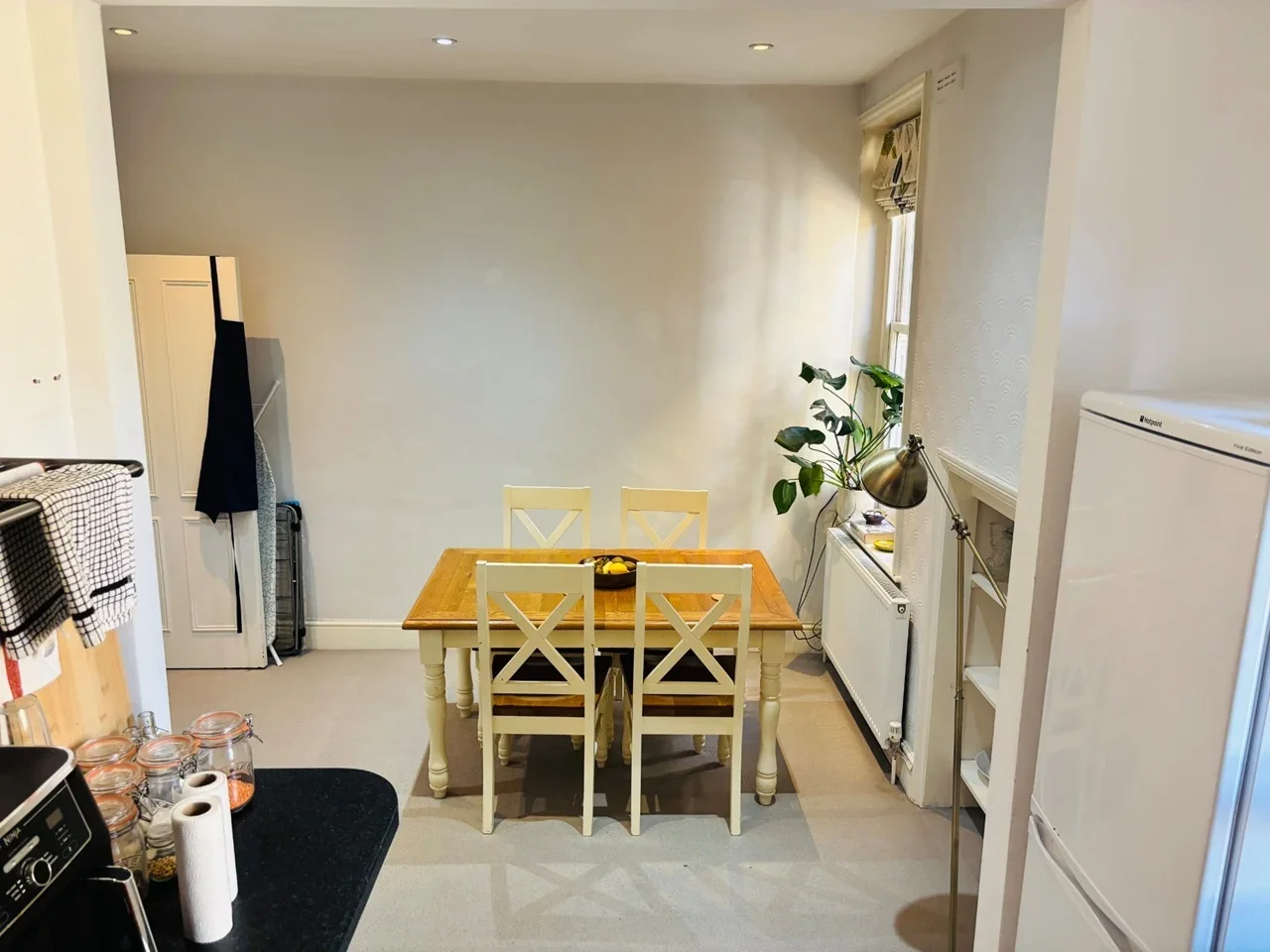 Flat Rushcroft Road in Greater London
