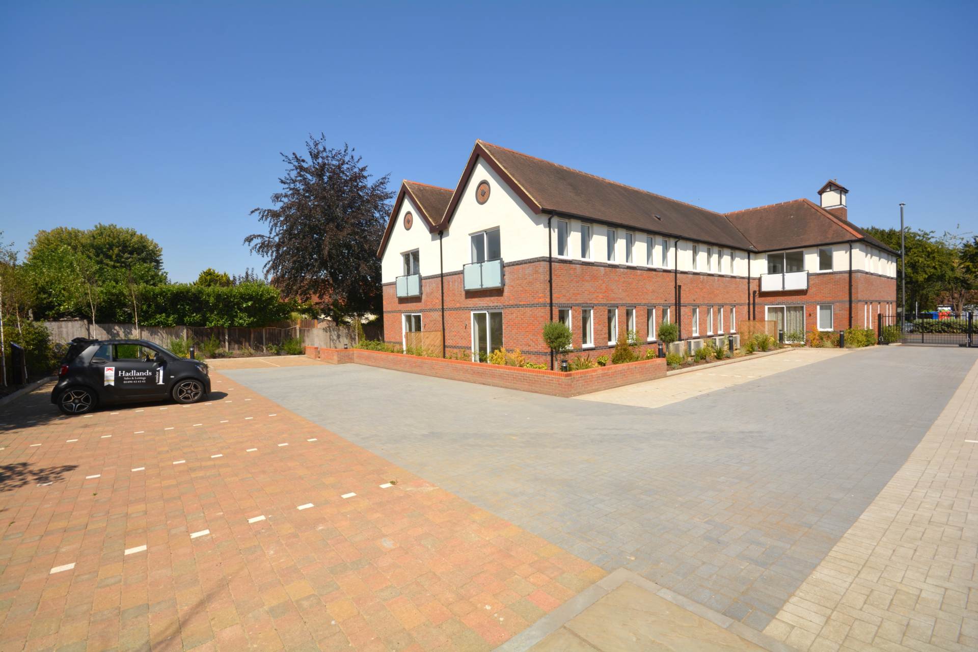 Flat Broadway in Amersham