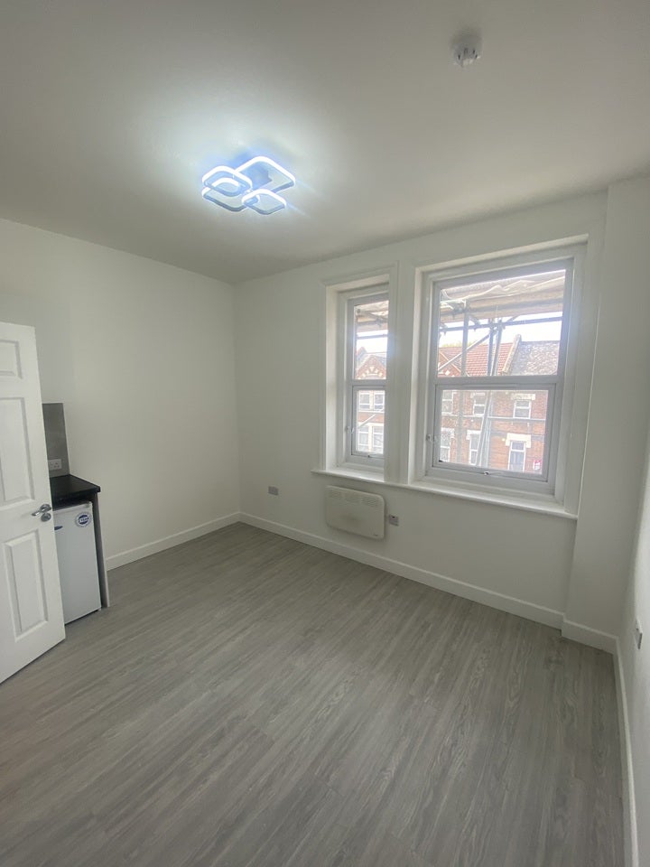 Room Staplehurst Road in Greater London