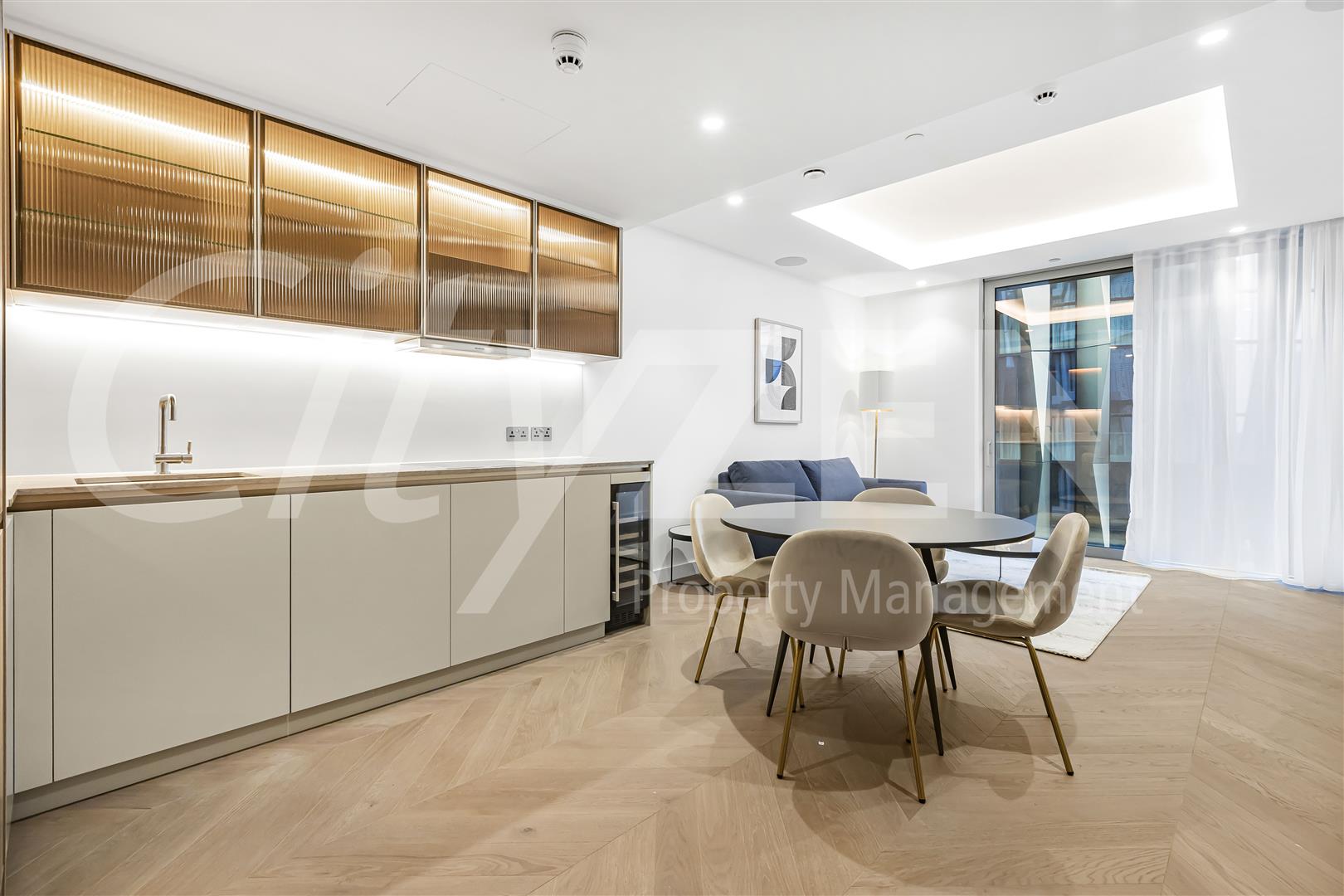 Flat Minories in City of London