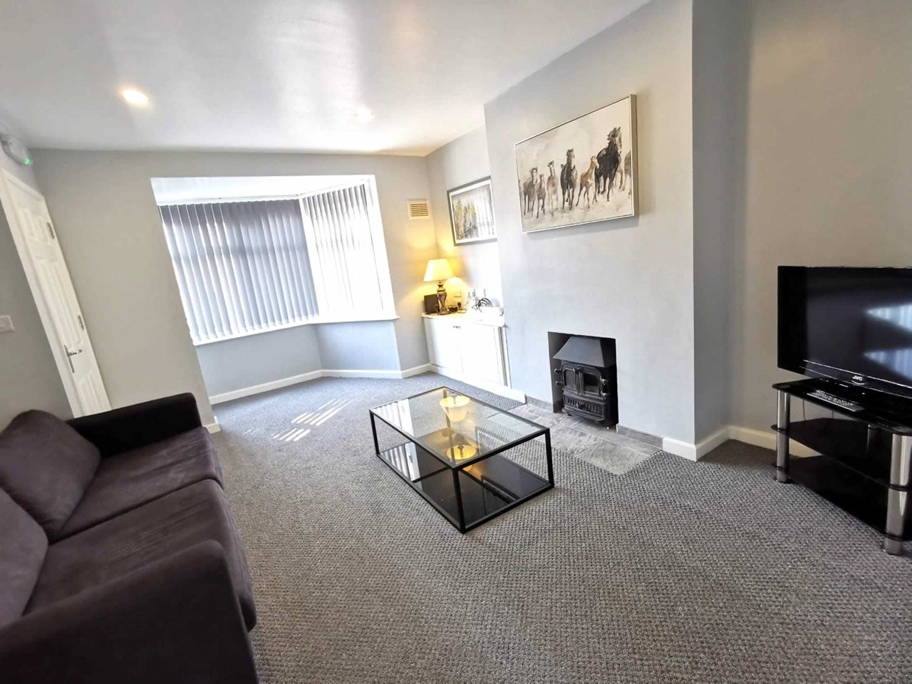 Room Poole Crescent in Birmingham