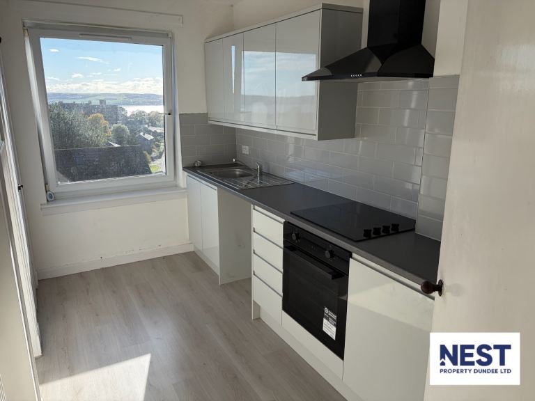 Flat Pentland Crescent in Dundee