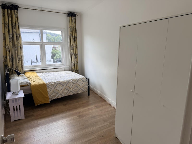 Room Blithdale Road in Greater London