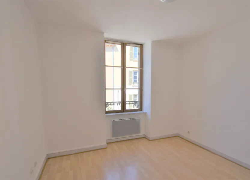 Flat Rue Saint-Nizier in Mâcon