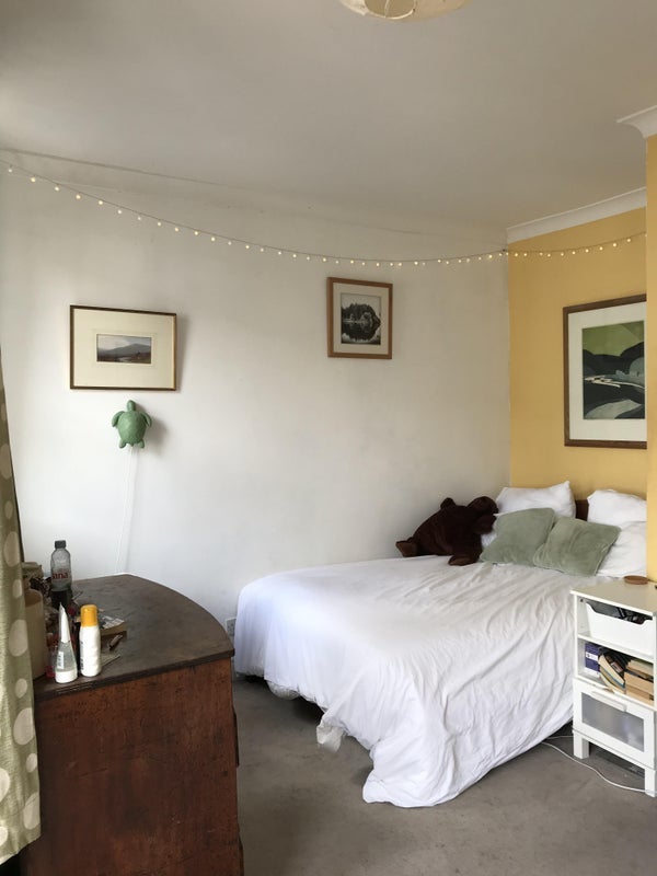 Room Sulgrave Road in Greater London