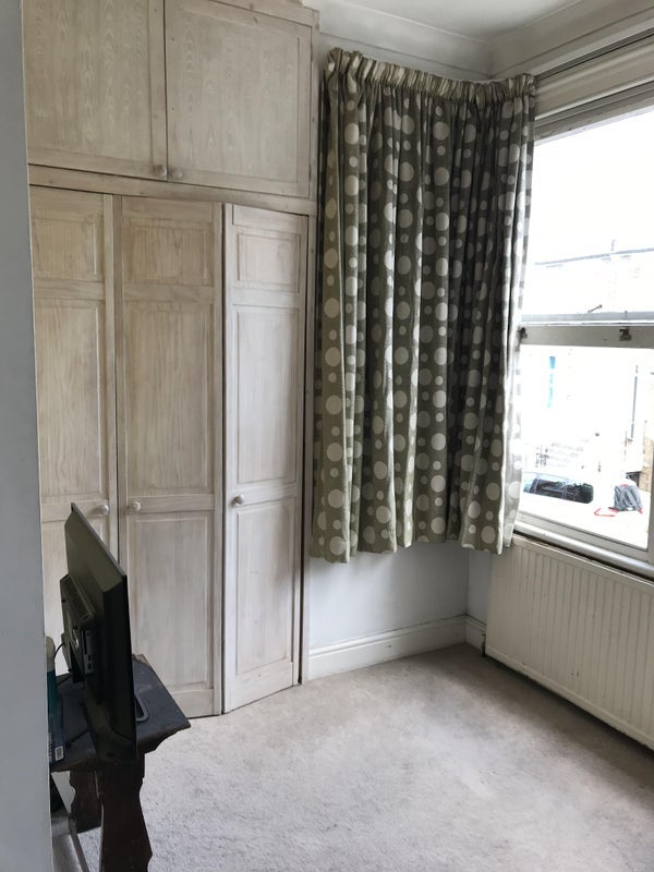 Room Sulgrave Road in Greater London