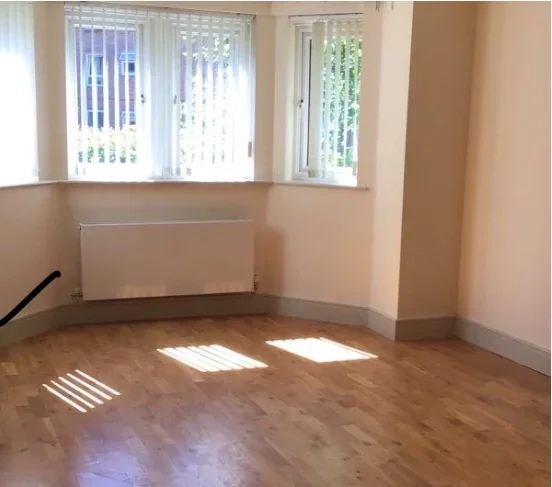 Flat Langley Park Road in Greater London