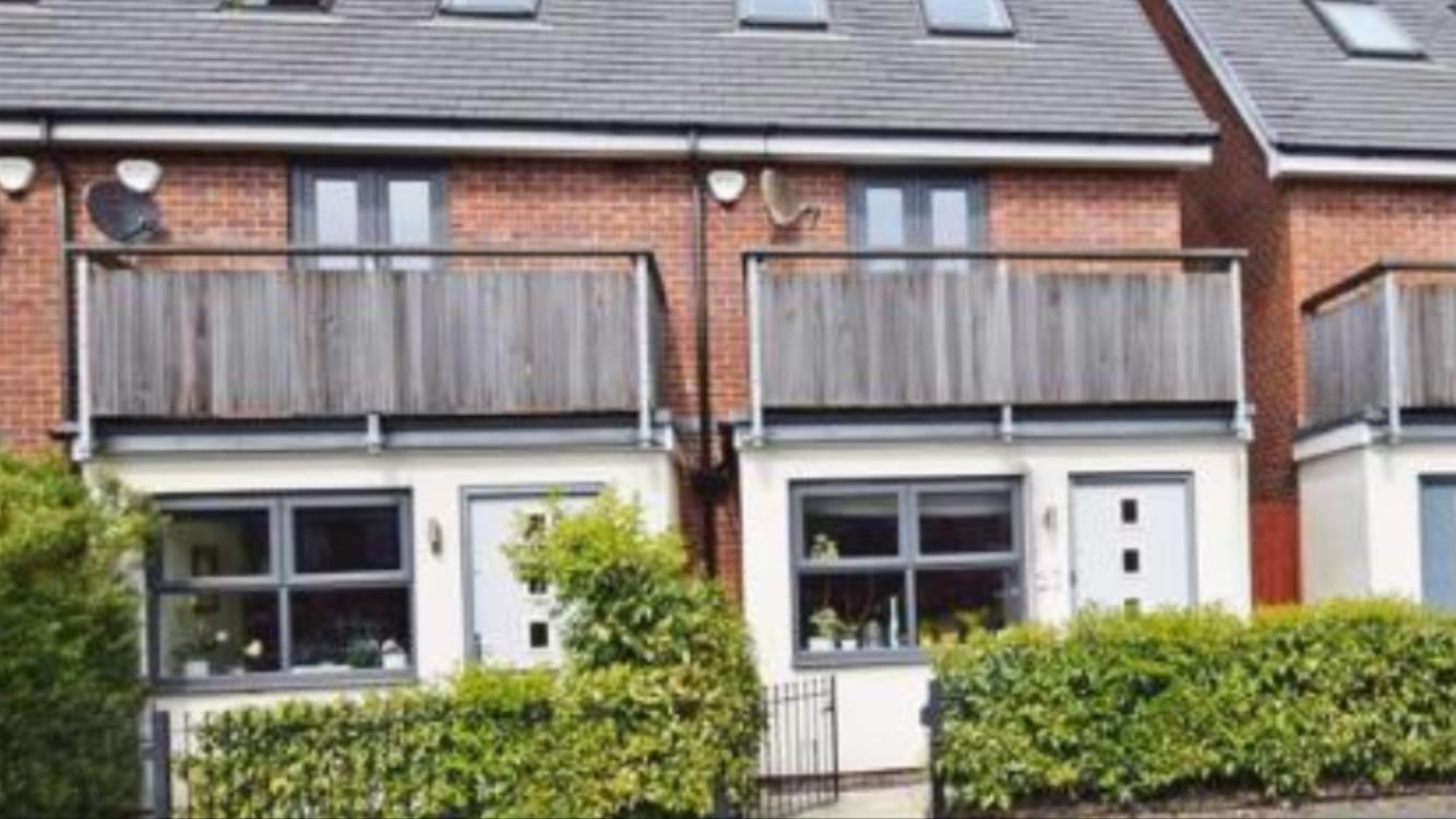 House Highmarsh Crescent in Manchester
