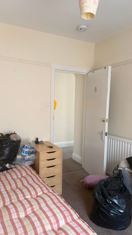 Room Hankinson Road in Bournemouth