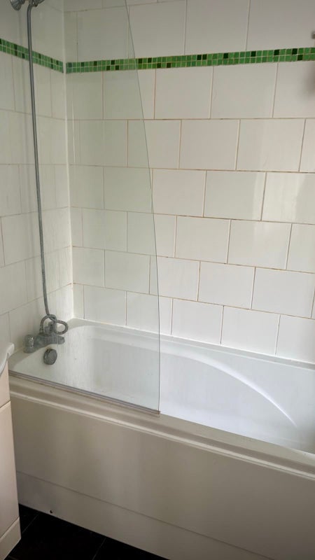 Room Stevens Street in Greater London