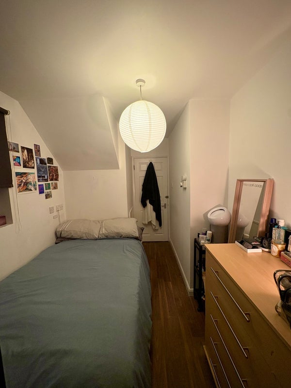 Room Stevens Street in Greater London