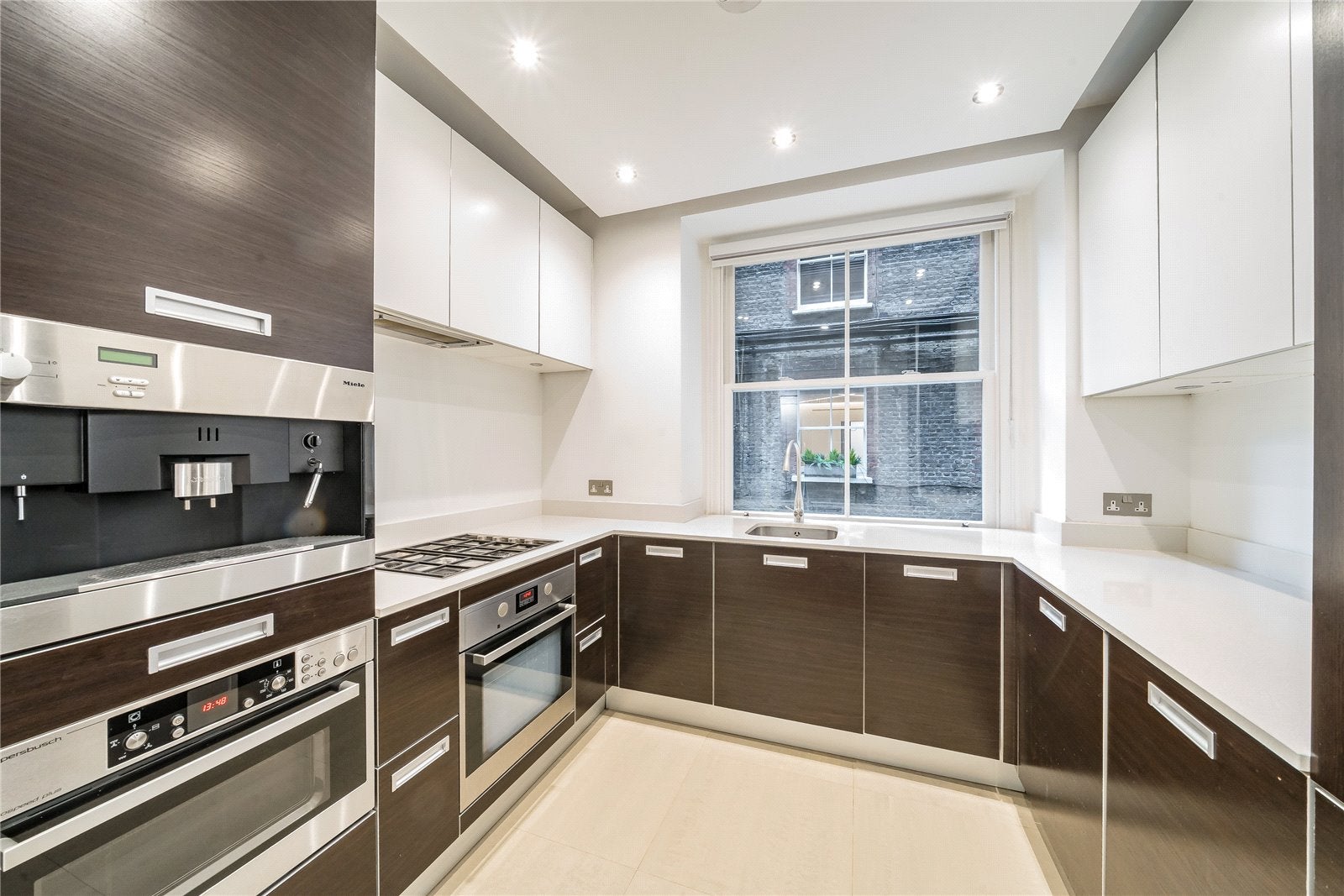 Flat Drayton Gardens in Greater London