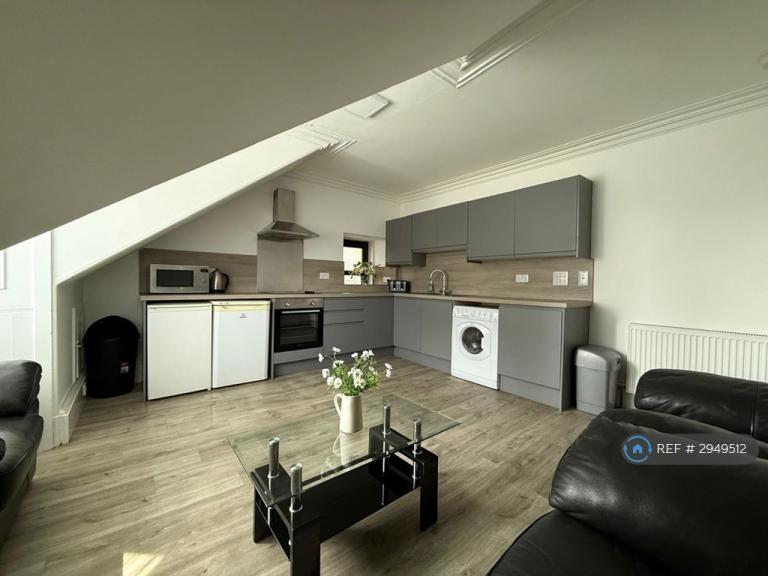 Room Nelson Street in Aberdeen City