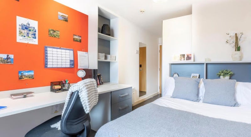 Room Beaverbank Place in City of Edinburgh
