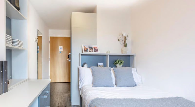 Room Beaverbank Place in City of Edinburgh
