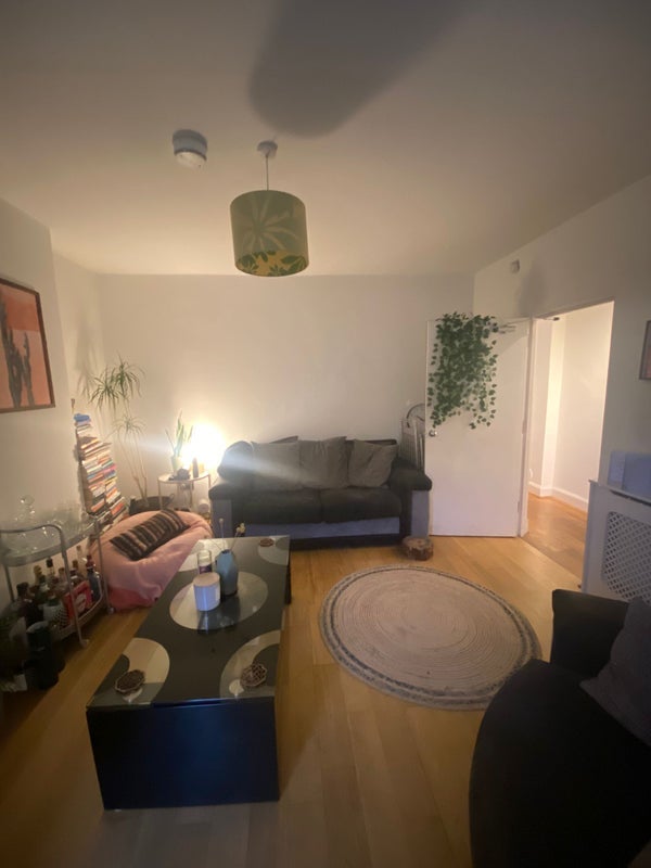 Room Portnall Road in City of Westminster