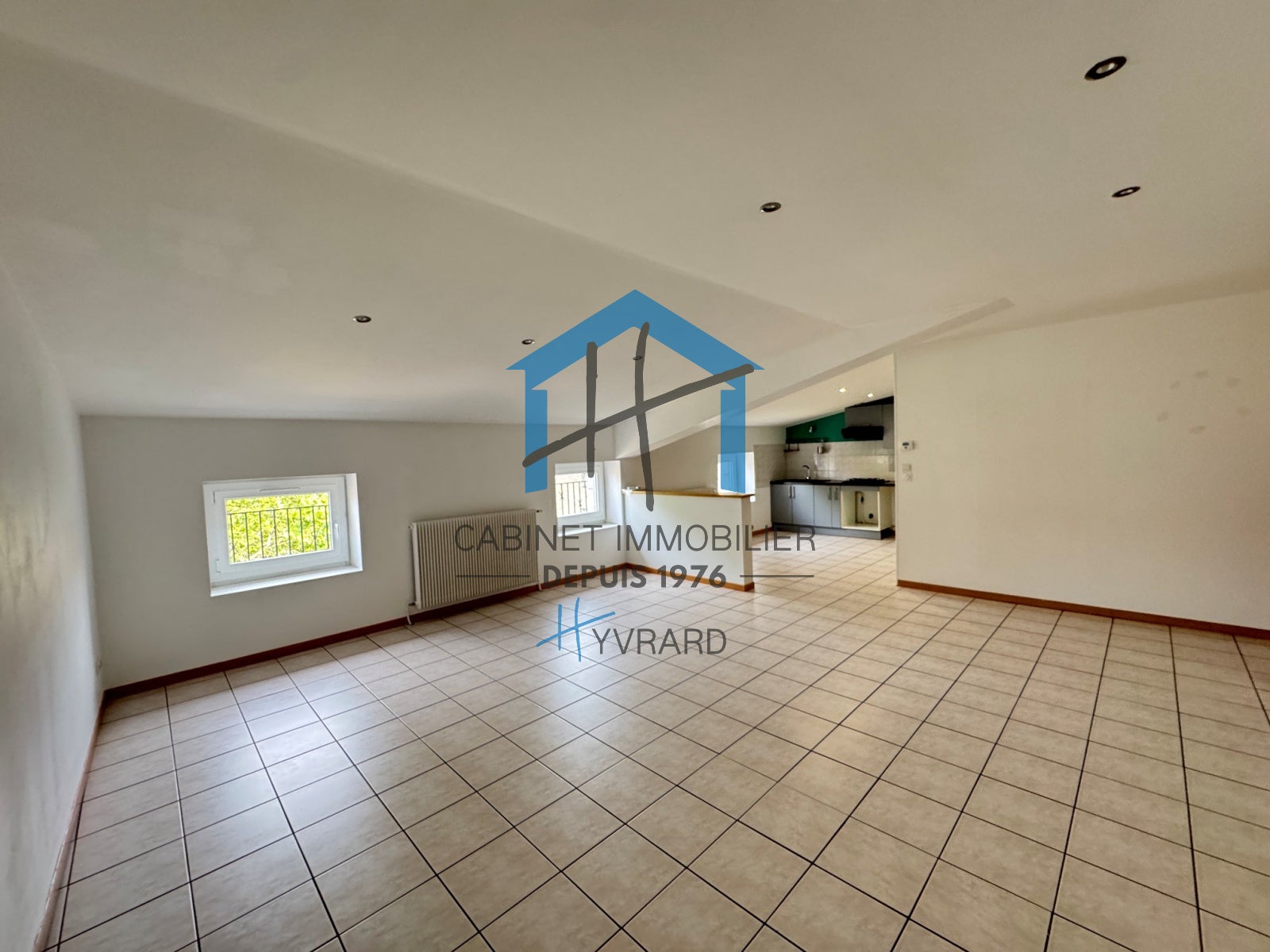 Appartement Place Neyrand-Thiollière à Lorette
