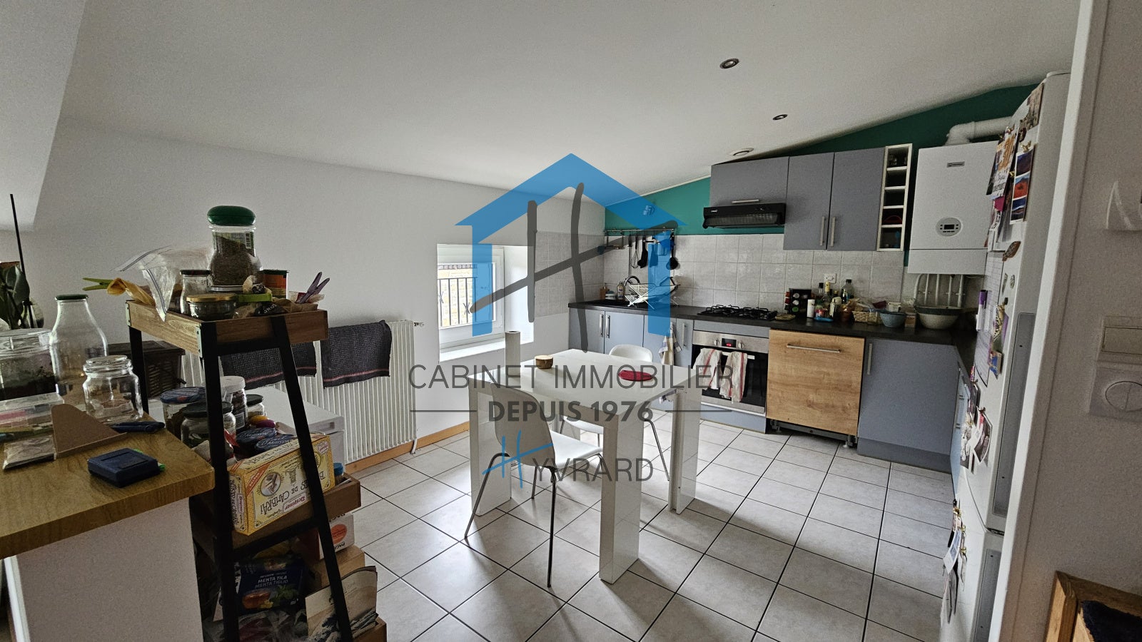 Appartement Place Neyrand-Thiollière à Lorette