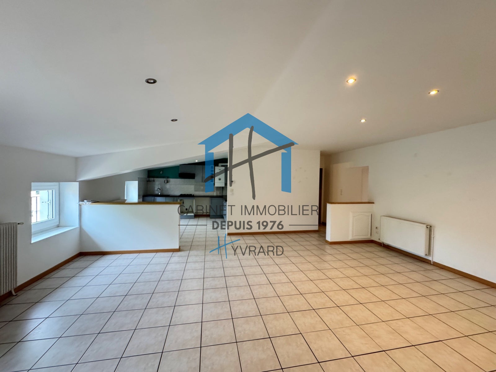 Appartement Place Neyrand-Thiollière à Lorette