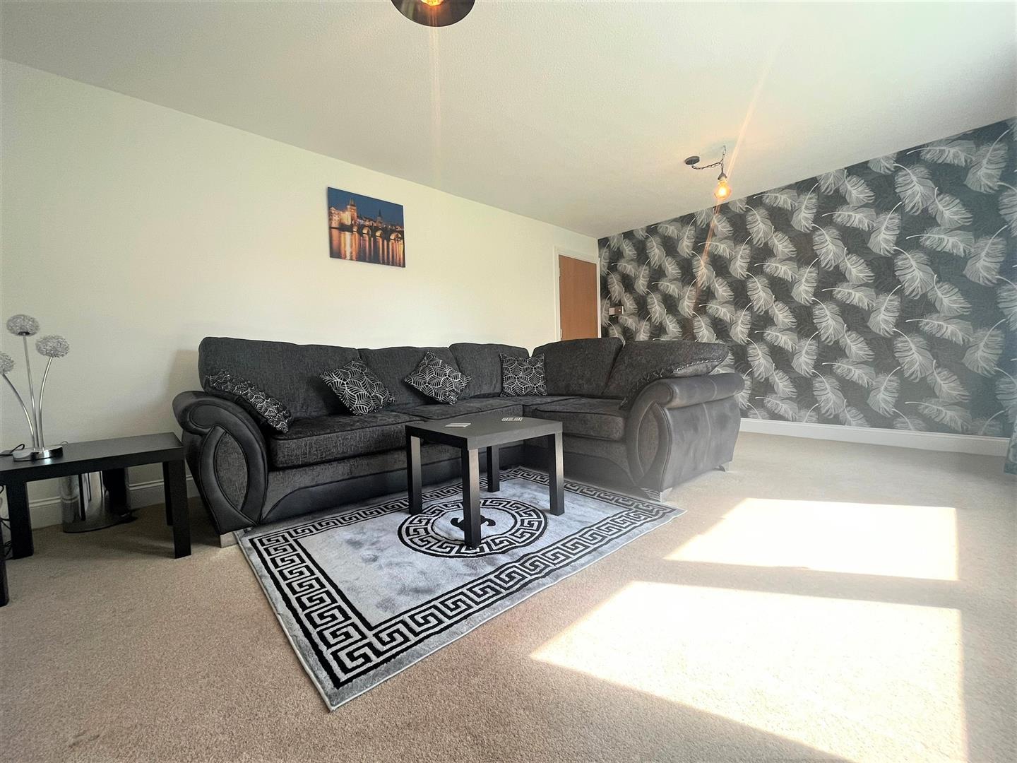 Flat Tedder Close in Greater London