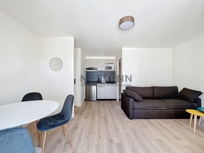 House Route Des Cites in Camblanes-et-Meynac
