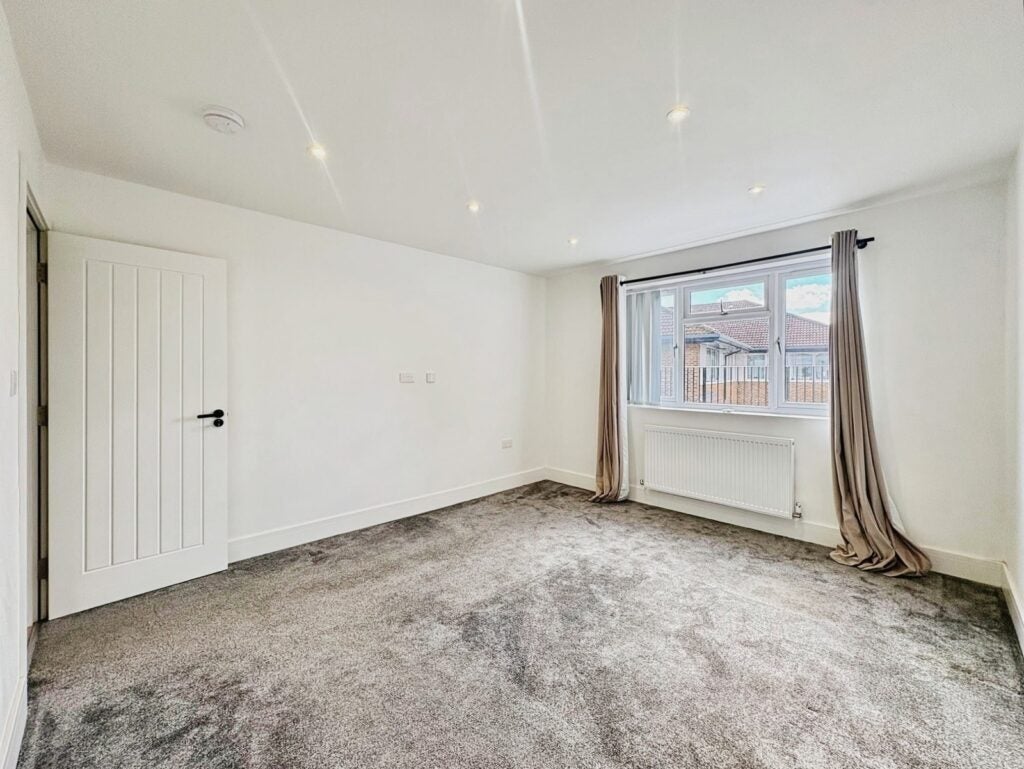 Flat London Road in Surrey Heath