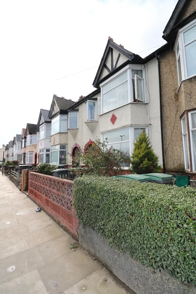 House Willoughby Lane in Greater London