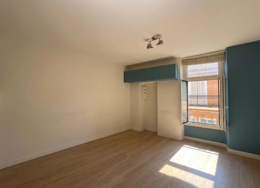 Appartement Rue Émile Zola à Nîmes